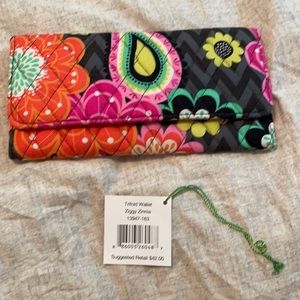 Vera Bradley trifold wallet